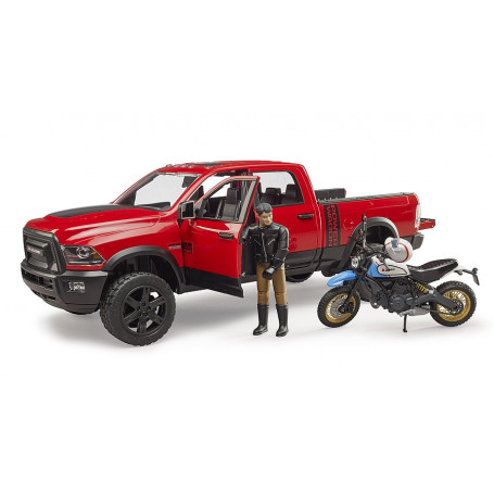 Pick-Up RAM 2500 Power Wagon s motocyklem Ducati Desert Sled a jezdcem 1:16 02502