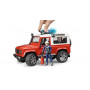 Zásahový hasičský vůz Land Rover Defender Station Wagon s figurkou hasiče a hasicím přístrojem 1:16 02596