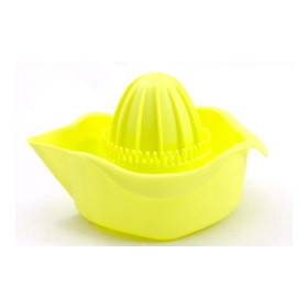 Odšťavňovač plastový 17x11 cm